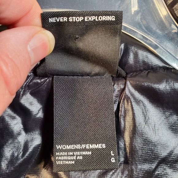 The North Face Puffer Vest Womens L Black Thermoball Quilted Eco Packable Hiking - Picture 9 of 12